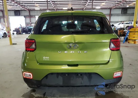 2021 Hyundai Venue Sel from USA, damaged, VIN KMHRC8A32MU126568